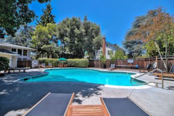 Los Altos Gardens Swimming Pool